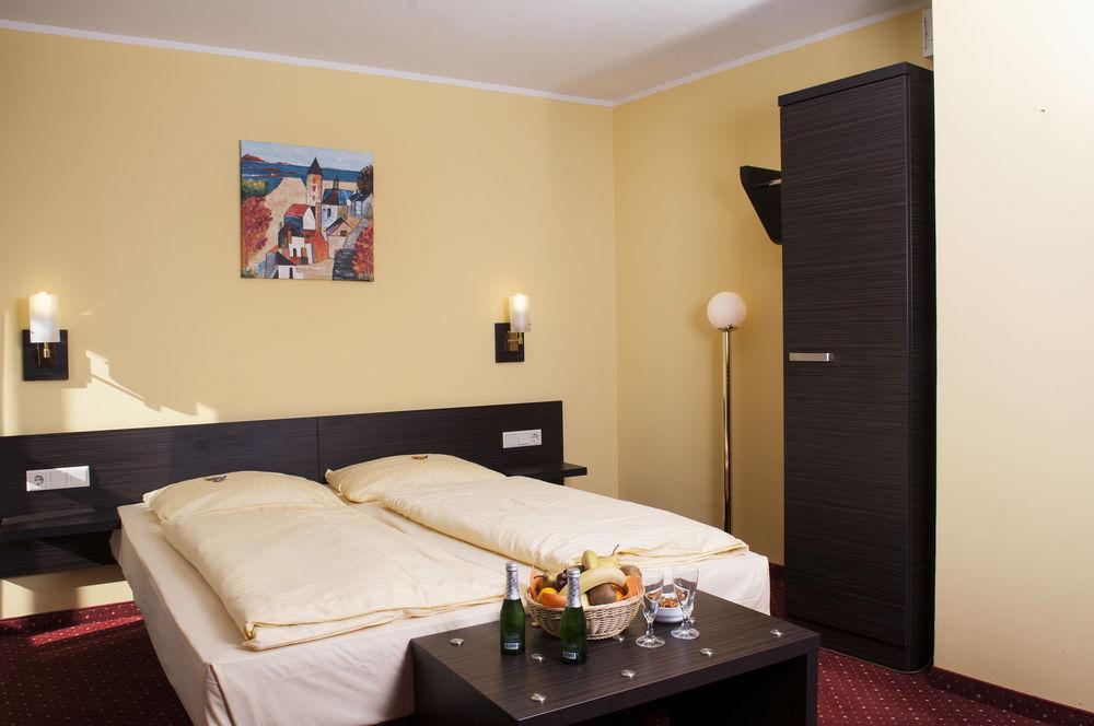 Invite Hotel Nuernberg City Eksteriør billede